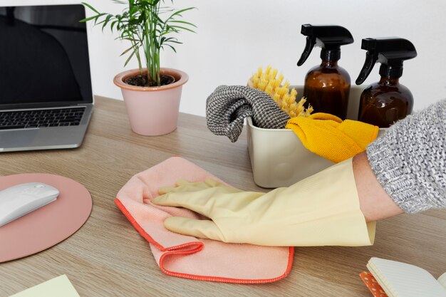 Jak skuteczne środki do czyszczenia kuchni mogą zmienić Twoje codzienne obowiązki domowe